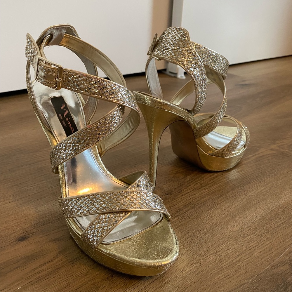 Size 7.5 Women’s Nina Heels